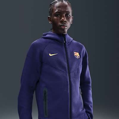 FC Barcelona Tech Windrunner Men's Nike Soccer Fleece Full FC Barcelona Tech Windrunner Men's Nike Soccer Fleece Full